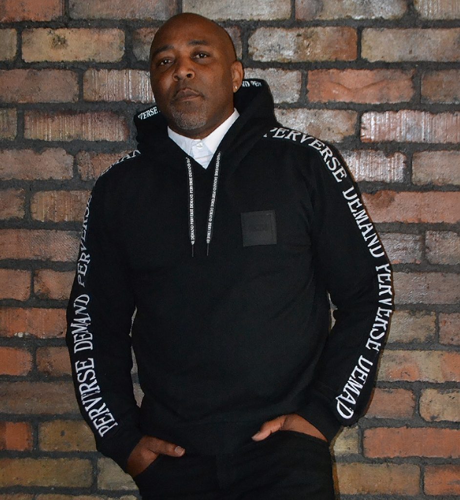 Darren Campbell in perverse Demand